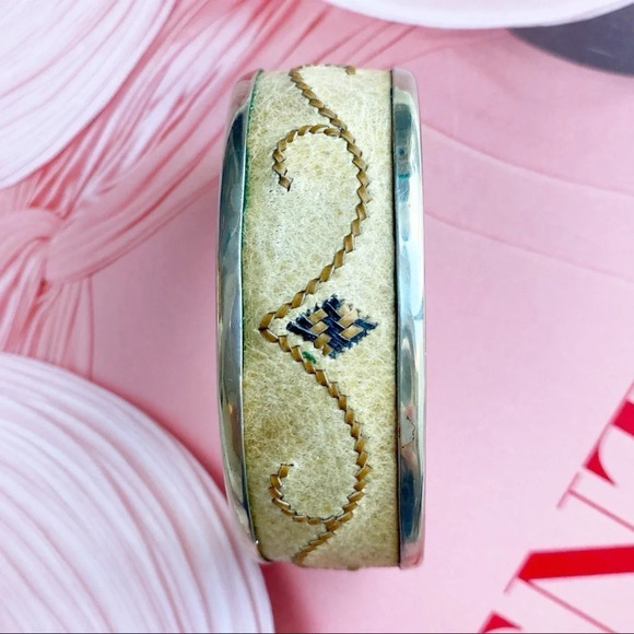 Handmade Distressed Leather Cuff Bracelet Cowboy Western Style - Picture 5 of 9